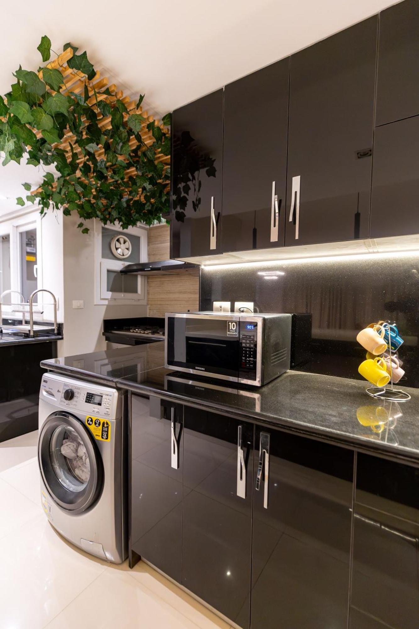 Ferienwohnung Luxury 3Br Pool View Near Airport! Kairo Exterior foto